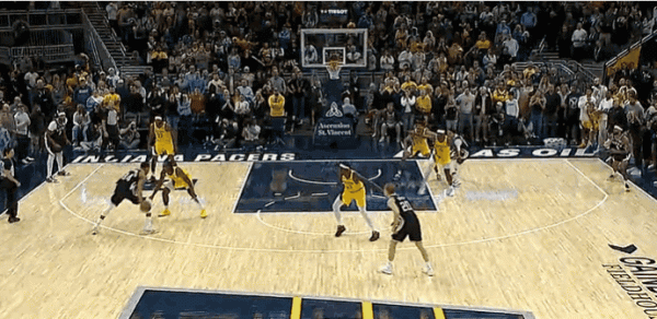 股票10倍杠杆正规平台 33+13压哨绝杀！字母哥霸气挑衅球迷！这次我挺他！